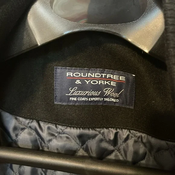 Roundtree and York’s wool men’s coat new